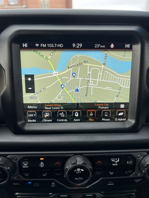 Used 2023 Jeep Wrangler Unlimited w/ Cold Weather Group image 26