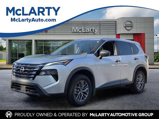 Used 2024 Nissan Rogue S AWD/4WD image 1