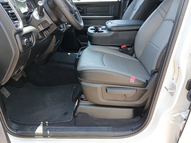 New 2026 RAM 3500 Tradesman AWD/4WD image 34