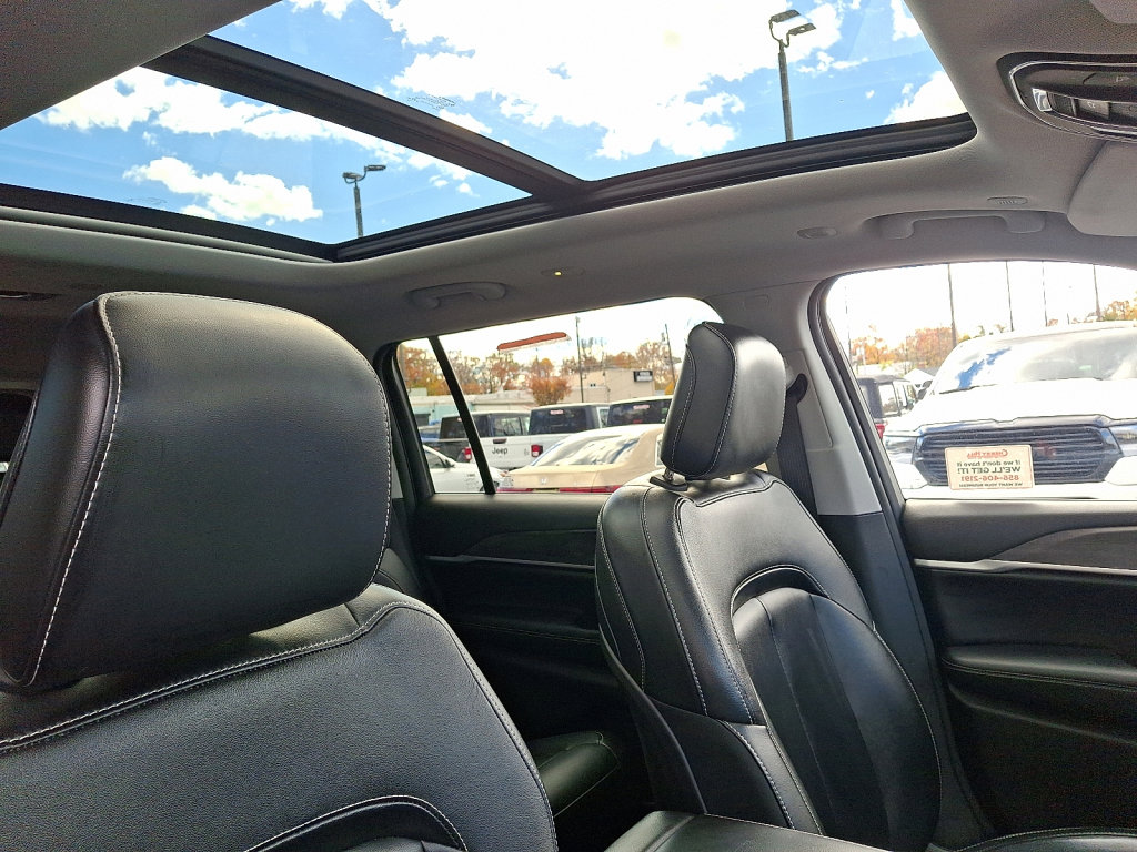 Certified 2022 Jeep Grand Cherokee L Limited image 13