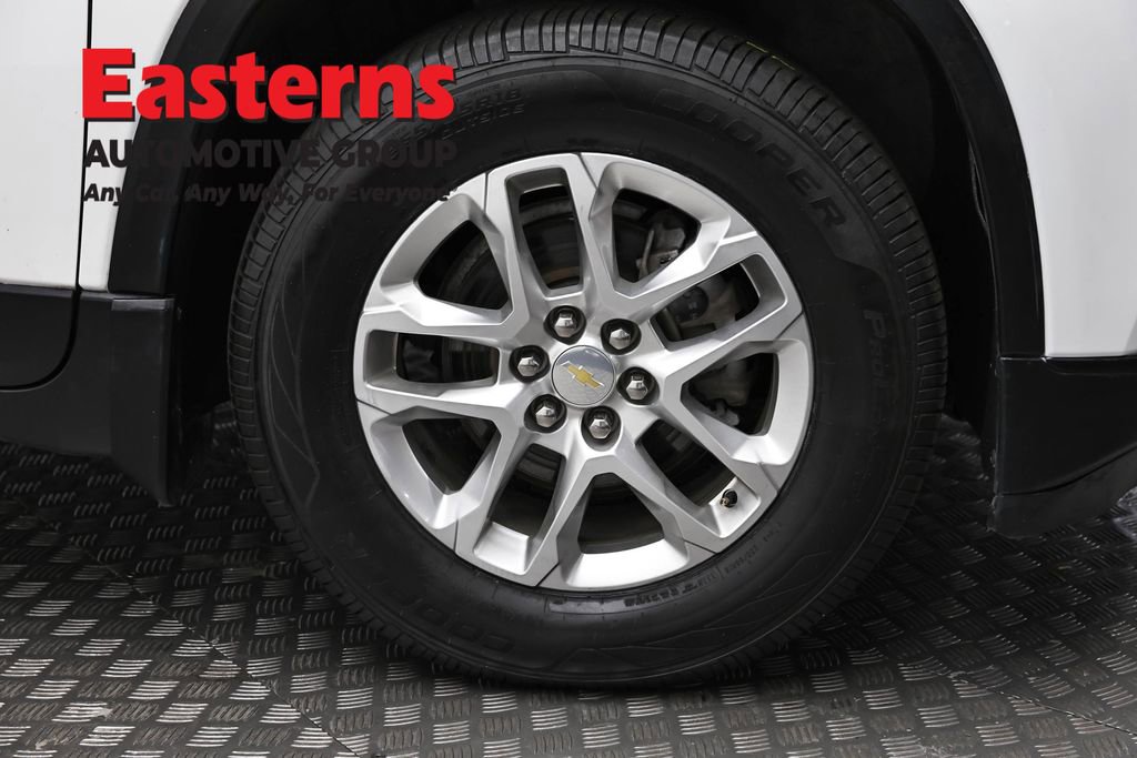 Used 2021 Chevrolet Traverse LS w/ LPO, Floor Liner Package AWD/4WD image 32