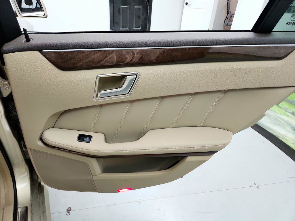 Used 2013 Mercedes-Benz E 350 Sedan image 29