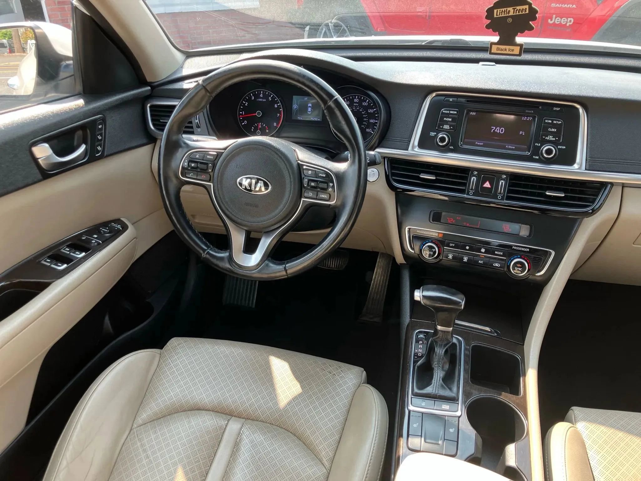 Used 2016 Kia Optima EX image 12
