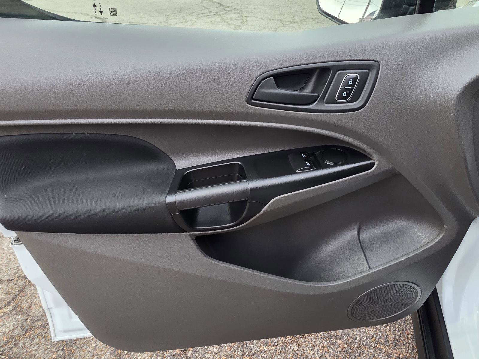 Used 2016 Ford Transit Connect XL image 30