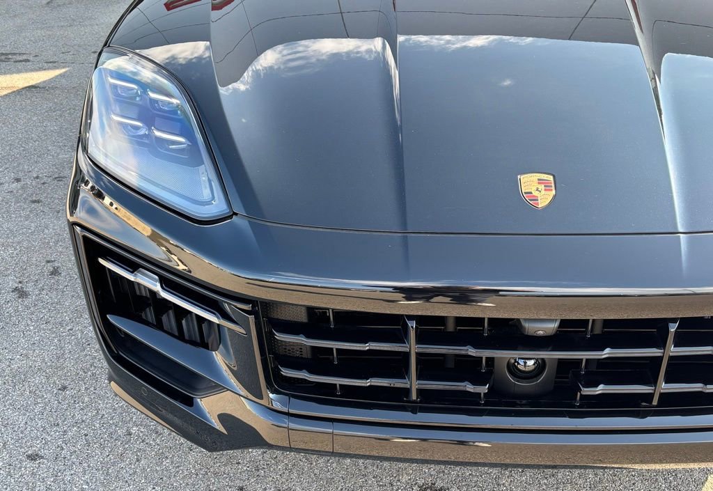 New 2026 Porsche Cayenne GTS AWD/4WD image 18