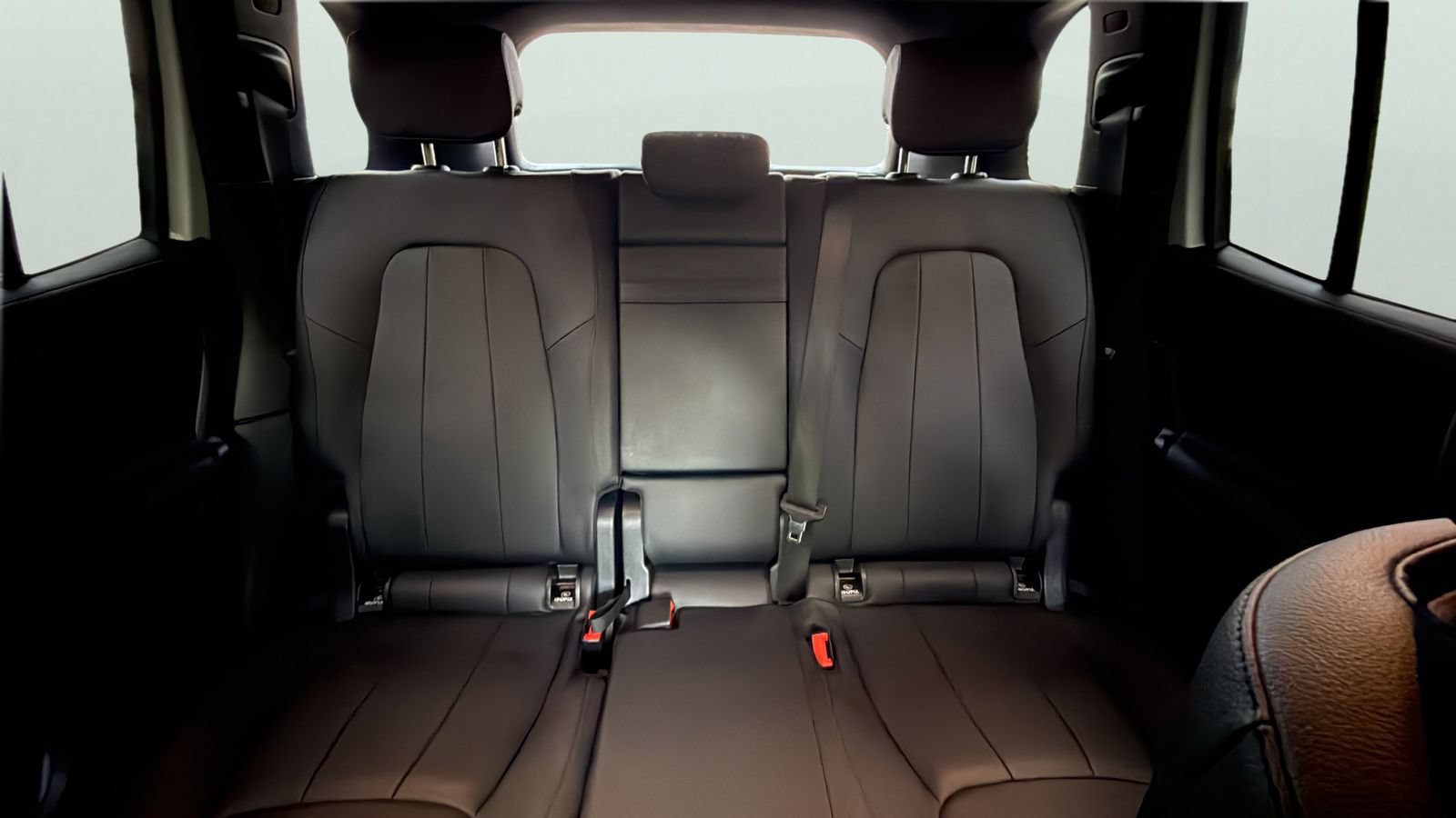 Used 2024 Mercedes-Benz GLB 250 image 25