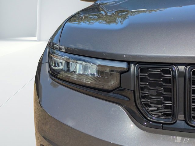 New 2025 Jeep Grand Cherokee L Limited image 8