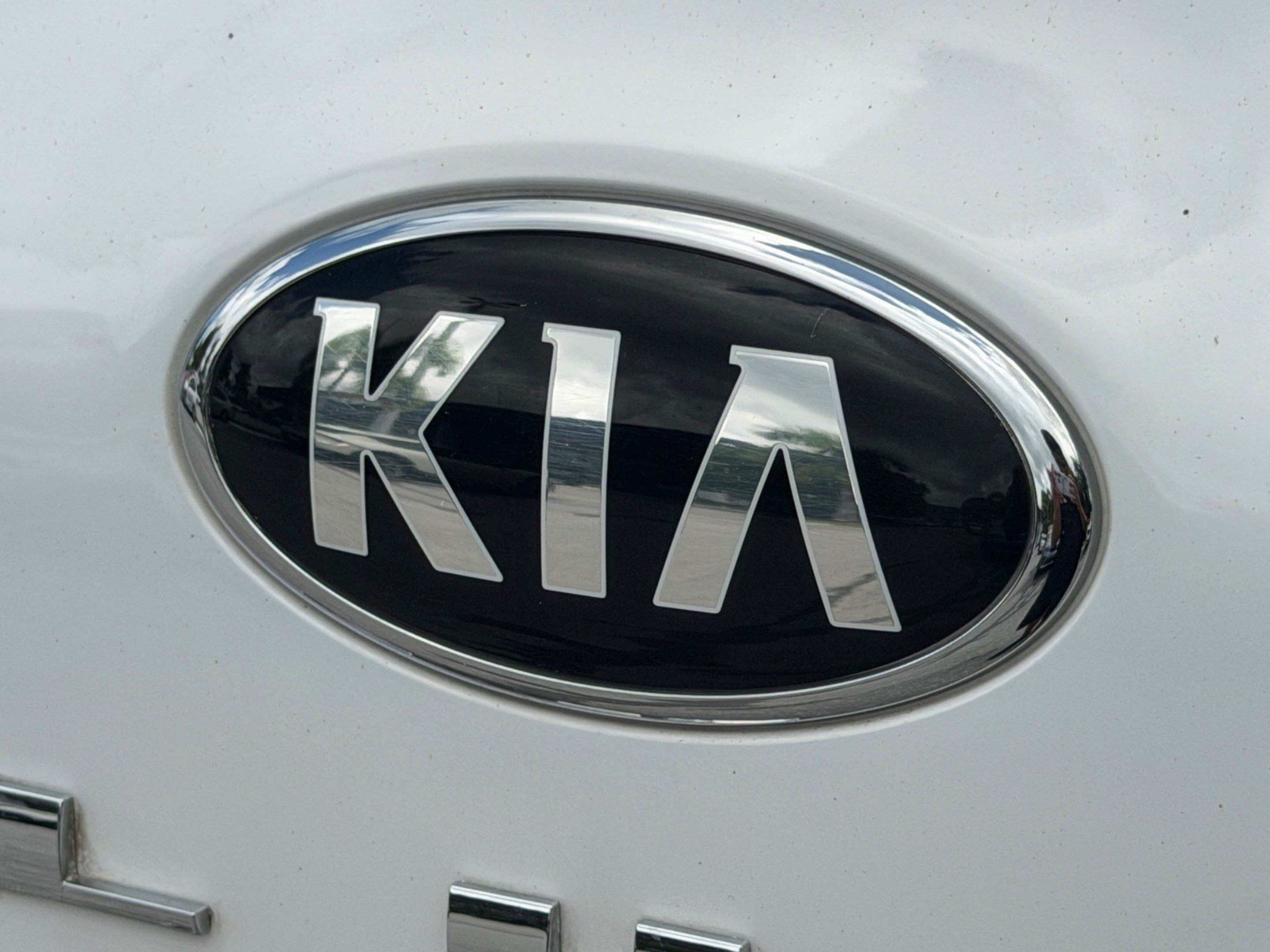 Used 2021 Kia Telluride S FWD image 16