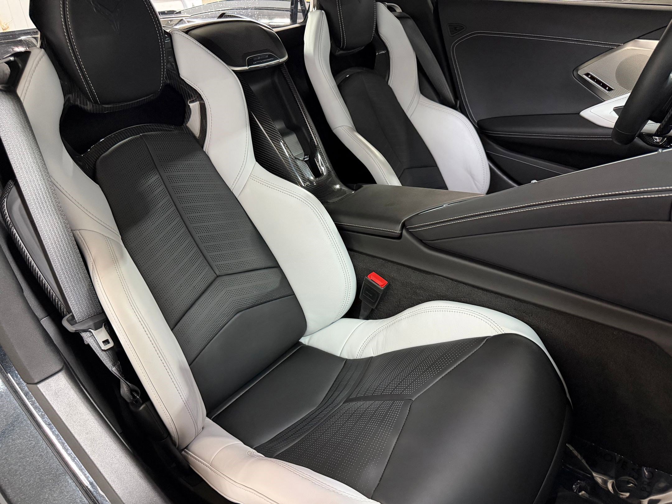 Used 2024 Chevrolet Corvette Stingray Preferred Cpe w/ Z51 Performance Package image 50