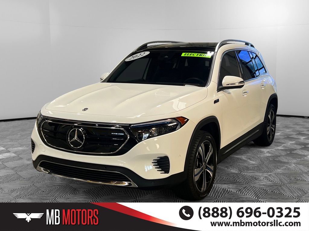 Used 2022 Mercedes-Benz EQB 300 4MATIC image 10