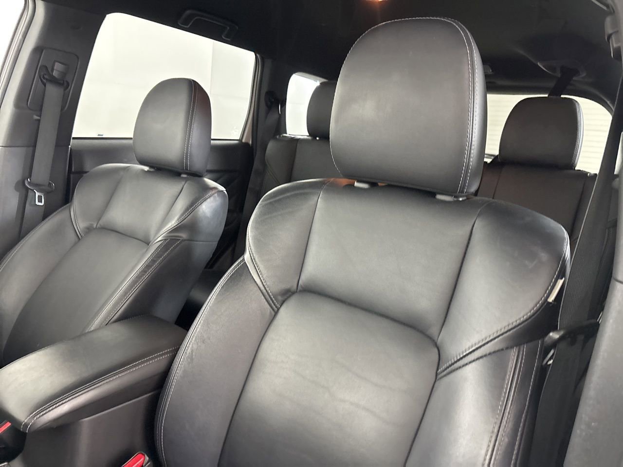 Used 2020 Mitsubishi Outlander SEL image 8