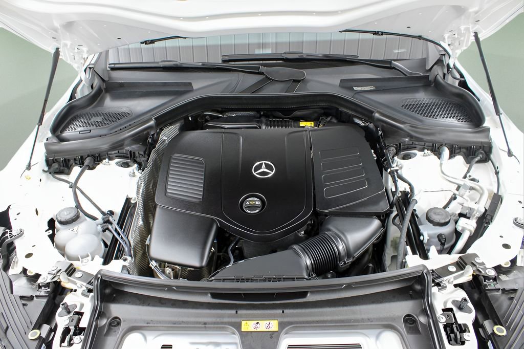 Used 2024 Mercedes-Benz GLC 300 4MATIC image 26