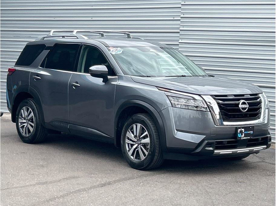 Used 2024 Nissan Pathfinder SL image 12