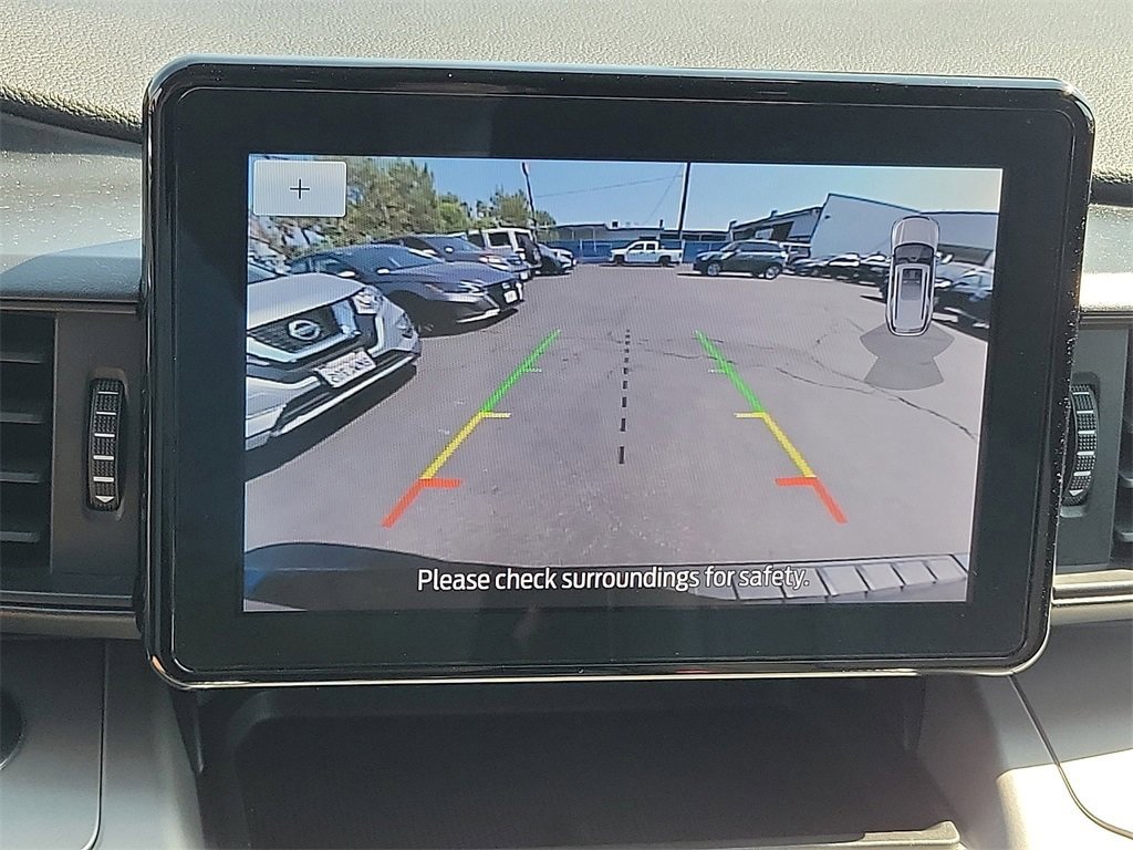 Used 2023 Ford Explorer XLT image 9