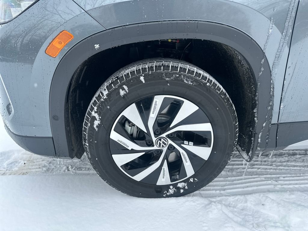 New 2026 Volkswagen Tiguan S image 2