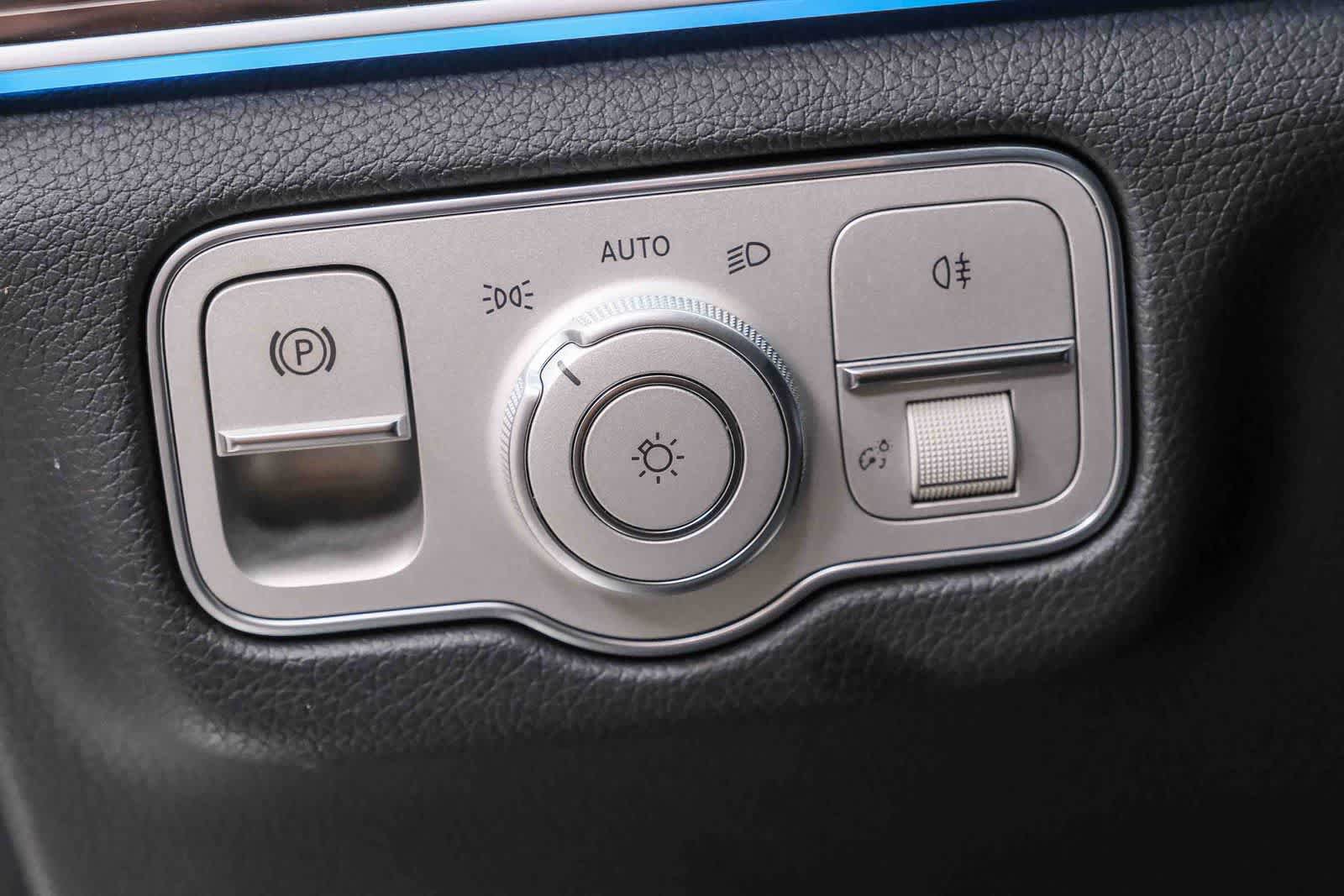 Certified 2024 Mercedes-Benz GLE 450e 4MATIC image 32