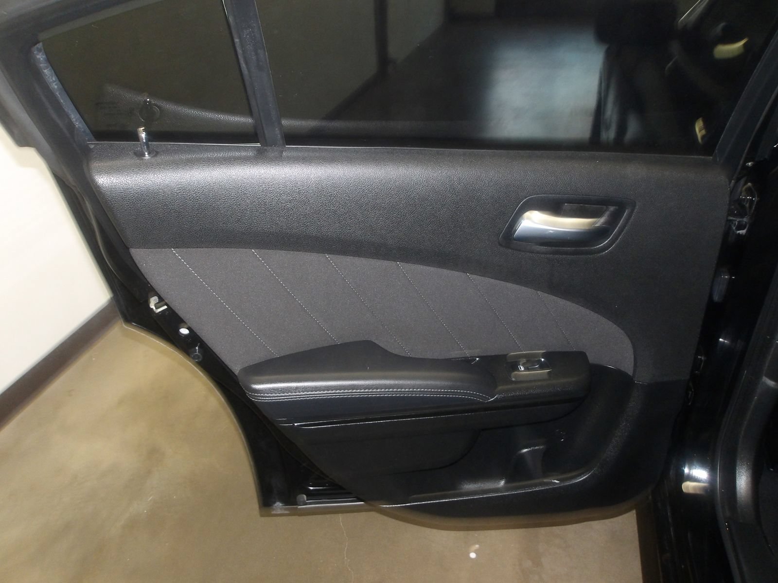 Used 2023 Dodge Charger R/T w/ Blacktop Package RWD image 17