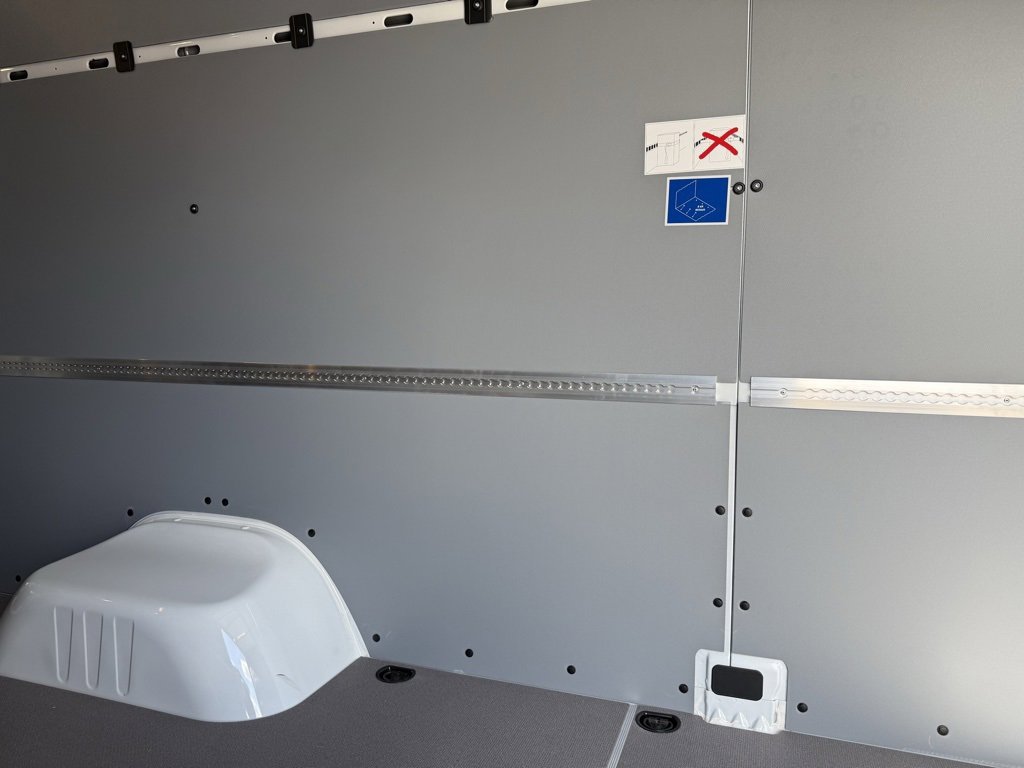 New 2025 Mercedes-Benz Sprinter 4500 image 13