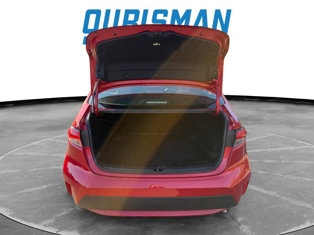 Used 2021 Toyota Corolla LE image 23