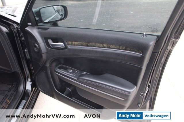 Used 2016 Chrysler 300 C image 21