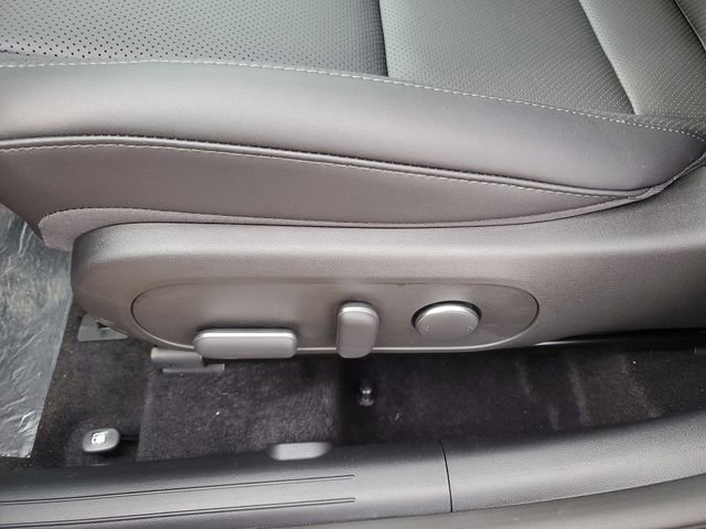 New 2026 Hyundai Kona SEL Premium image 17