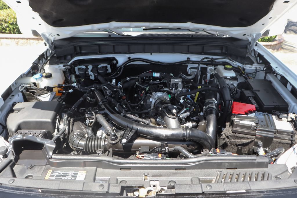 Used 2024 Ford Bronco Outer Banks AWD/4WD image 12
