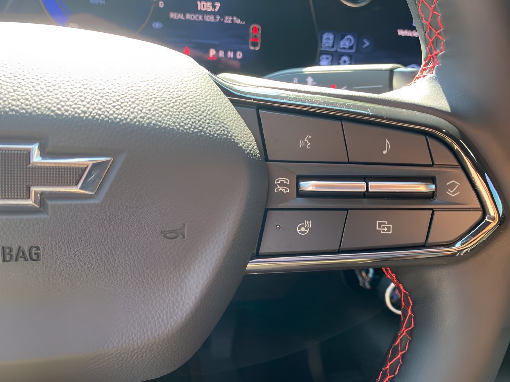 Used 2024 Chevrolet Equinox EV RS FWD image 16