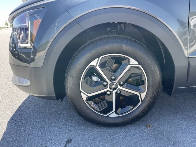 New 2025 Kia Niro EX image 31