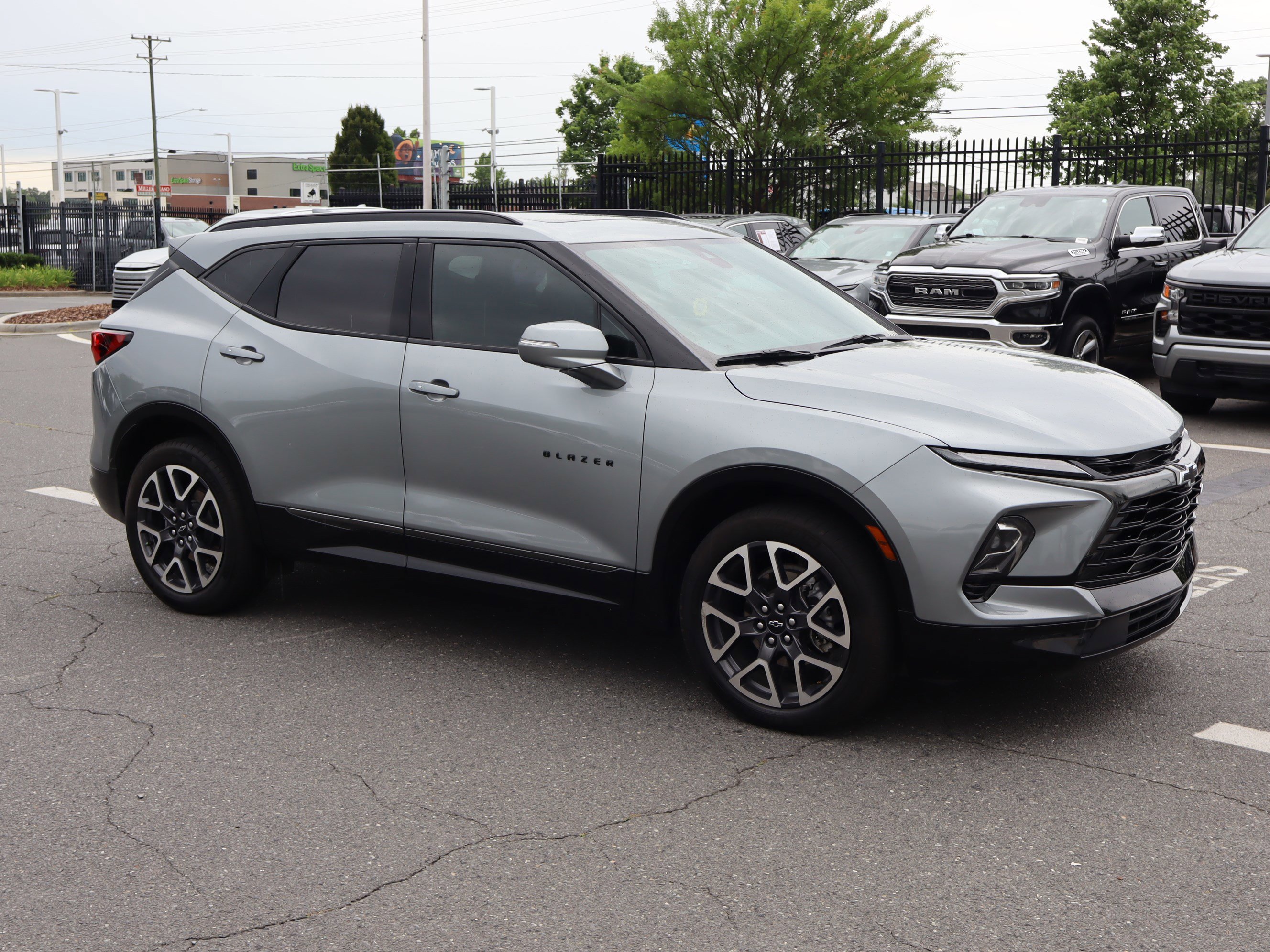 Used 2024 Chevrolet Blazer RS w/ Driver Confidence II Package FWD video 2