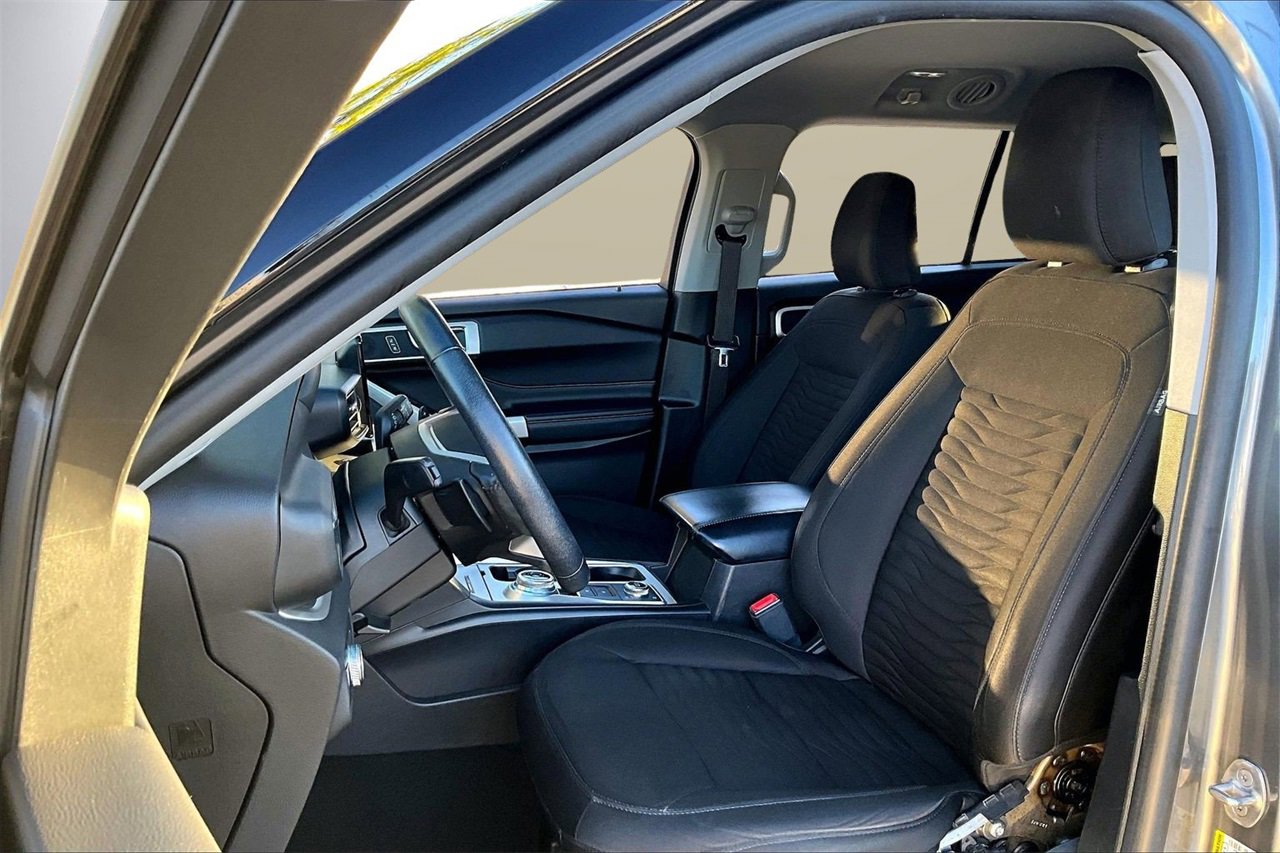 Used 2021 Ford Explorer XLT w/ Class III Trailer Tow Package image 20