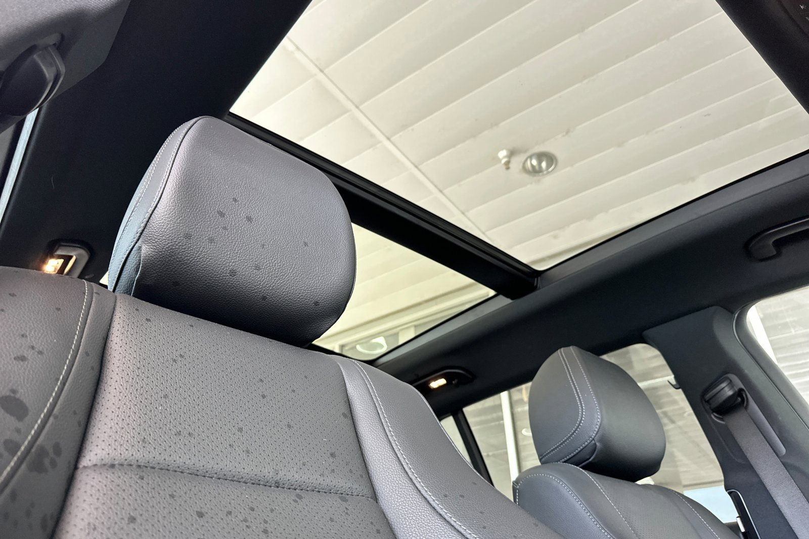 Used 2024 Mercedes-Benz GLS 450 4MATIC image 18