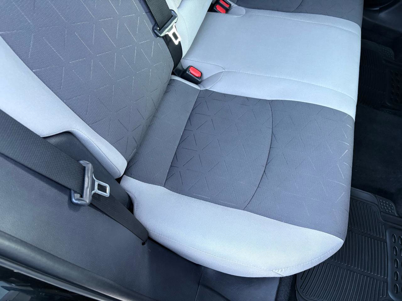 Used 2021 Toyota RAV4 XLE image 49