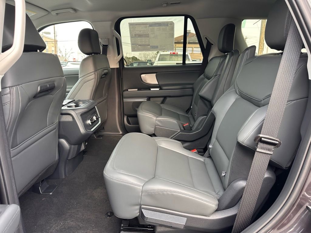 New 2026 Ford Expedition Active image 23