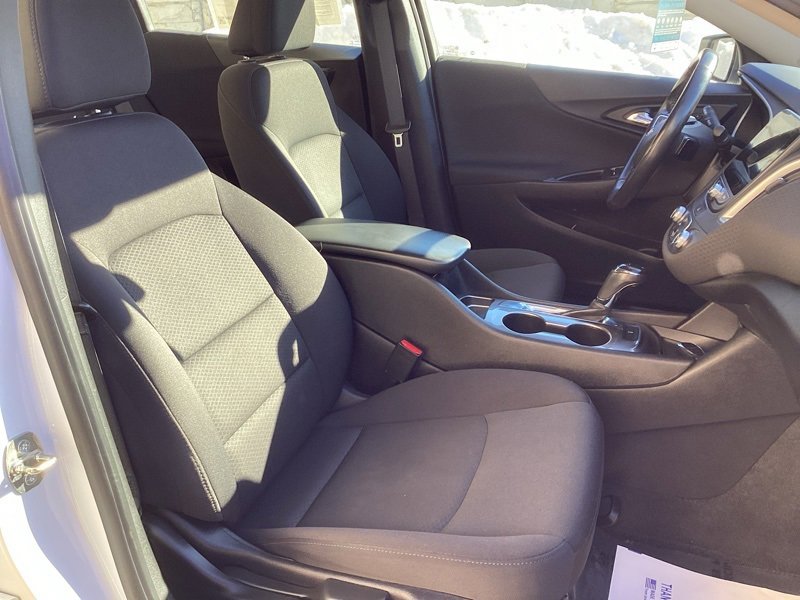Used 2019 Chevrolet Malibu RS image 15
