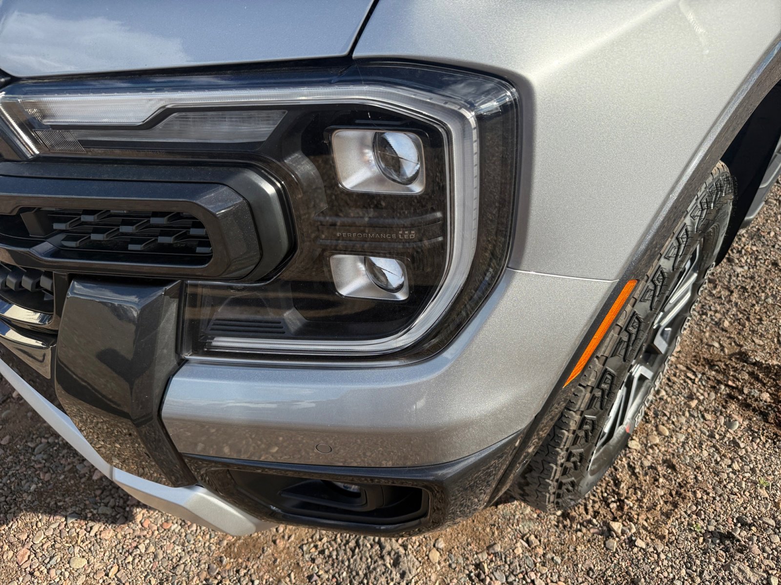 Used 2024 Ford Ranger Lariat w/ FX4 Off-Road Package image 9