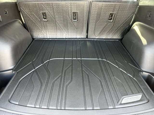 New 2026 Chevrolet Blazer RS w/ LPO, Floor Liner Package FWD image 9