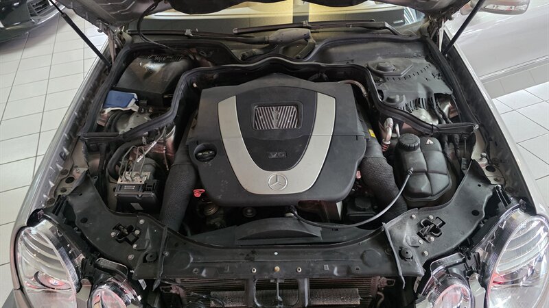 Used 2008 Mercedes-Benz E 350 4MATIC Sedan image 30
