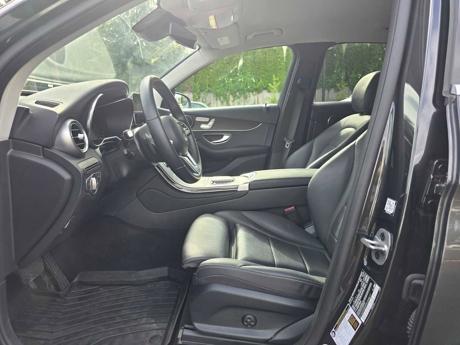 Used 2022 Mercedes-Benz GLC 300 4MATIC image 21