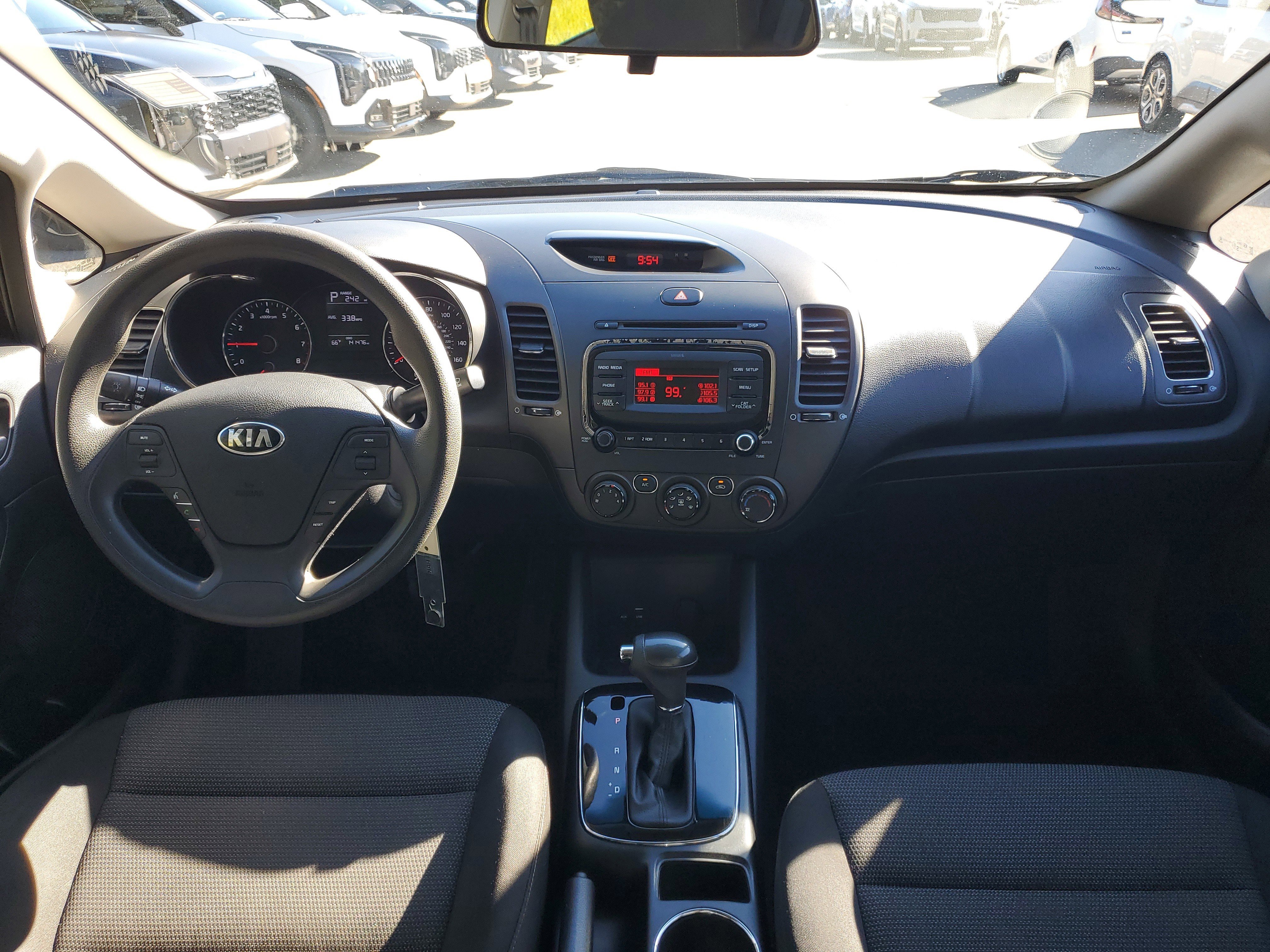 Used 2017 Kia Forte LX image 16