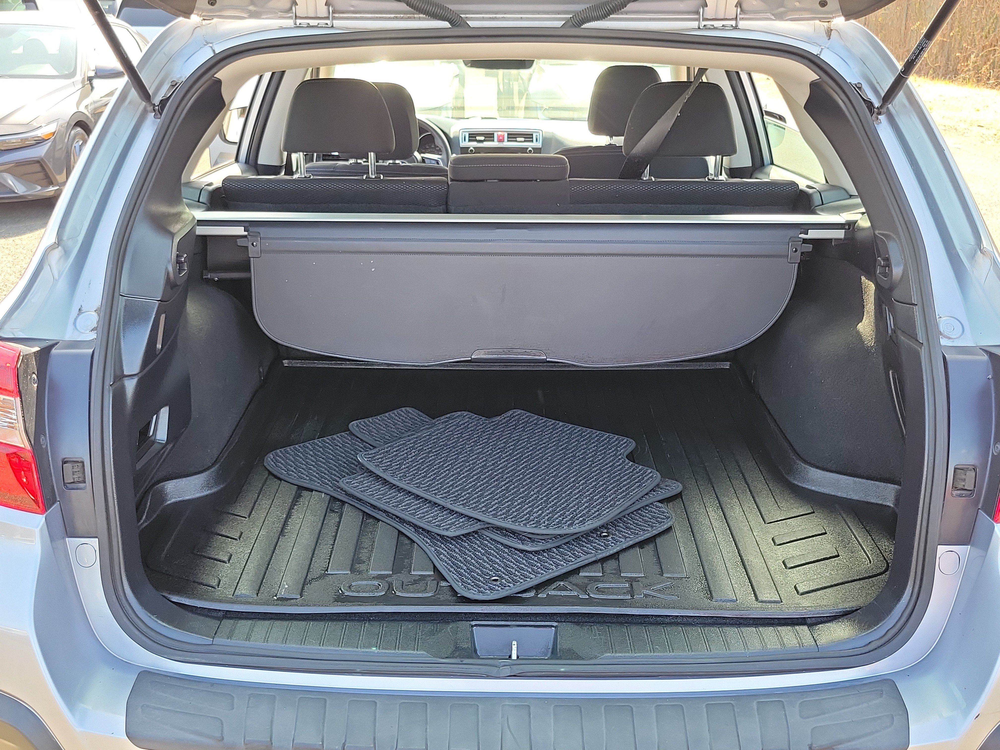 Used 2018 Subaru Outback 2.5i AWD/4WD image 19