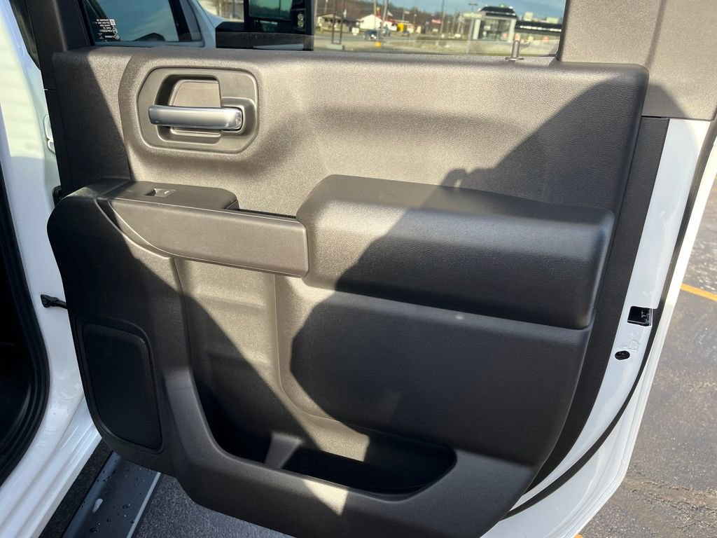New 2026 Chevrolet Silverado 3500 W/T image 25
