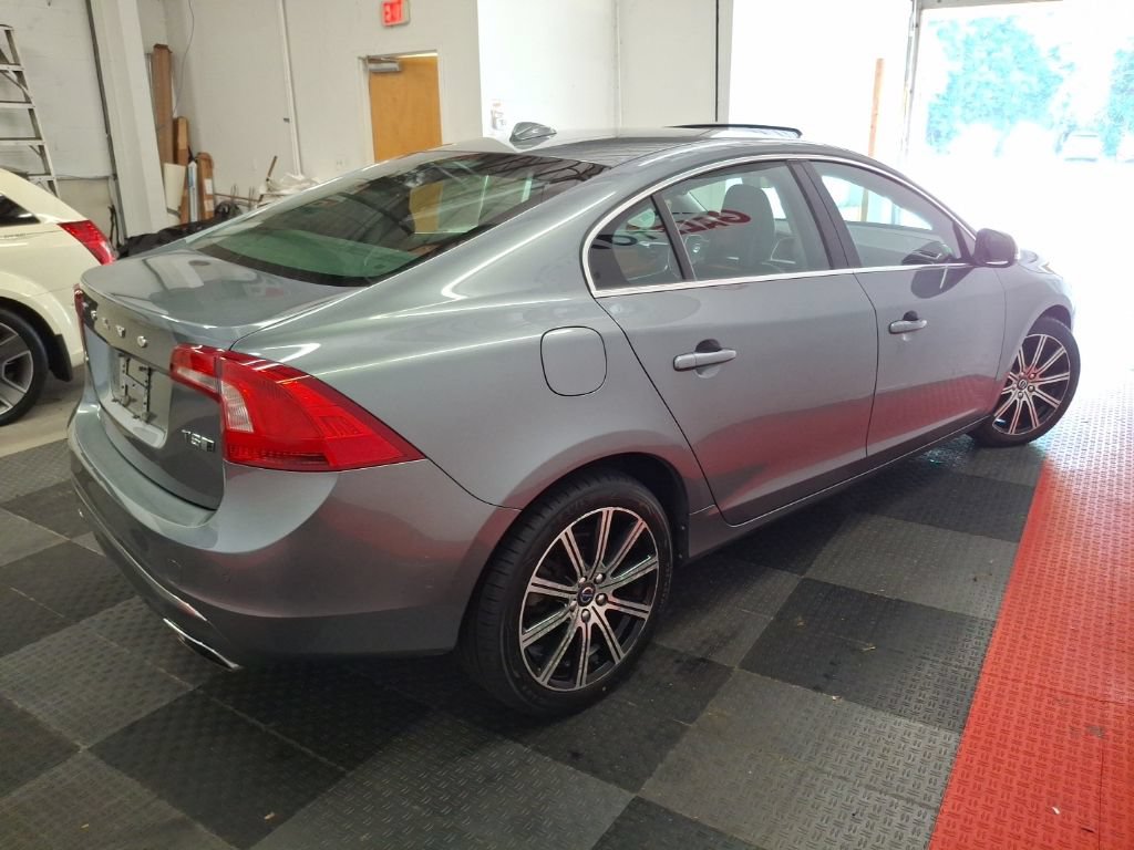 Used 2018 Volvo S60 T5 Inscription AWD/4WD image 11
