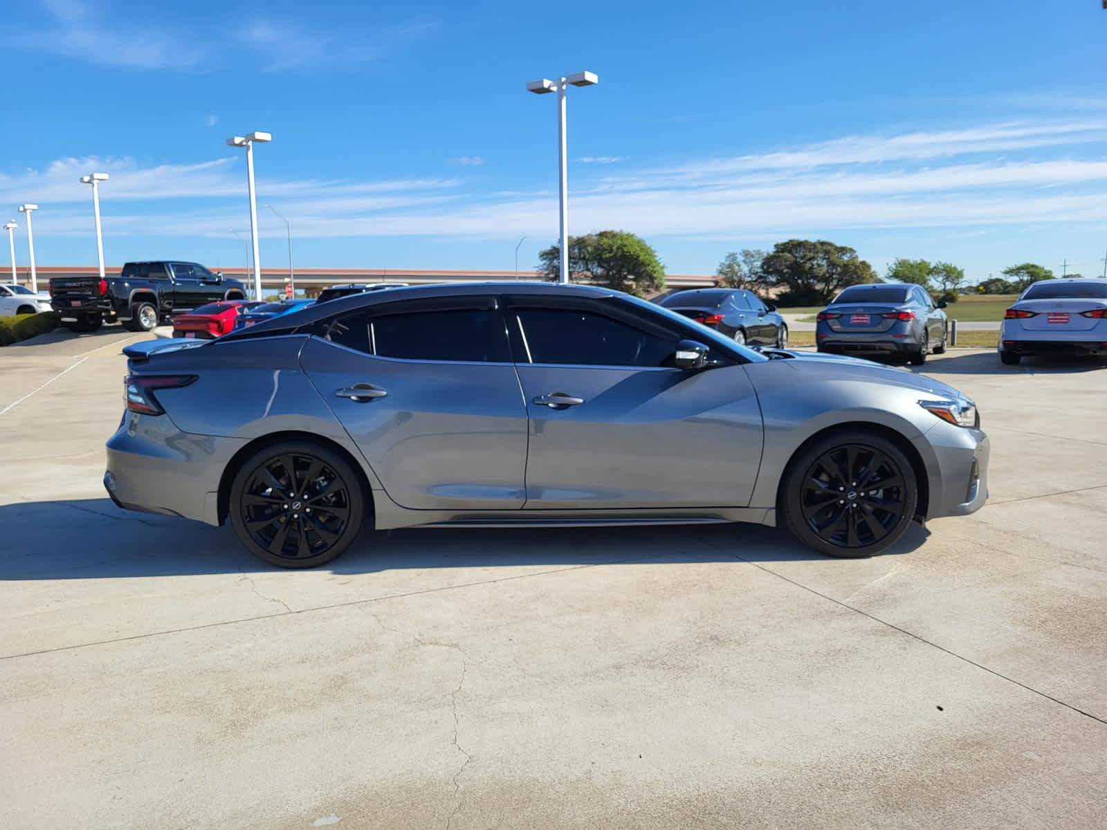 Used 2023 Nissan Maxima SR w/ Sport Mat Group image 6