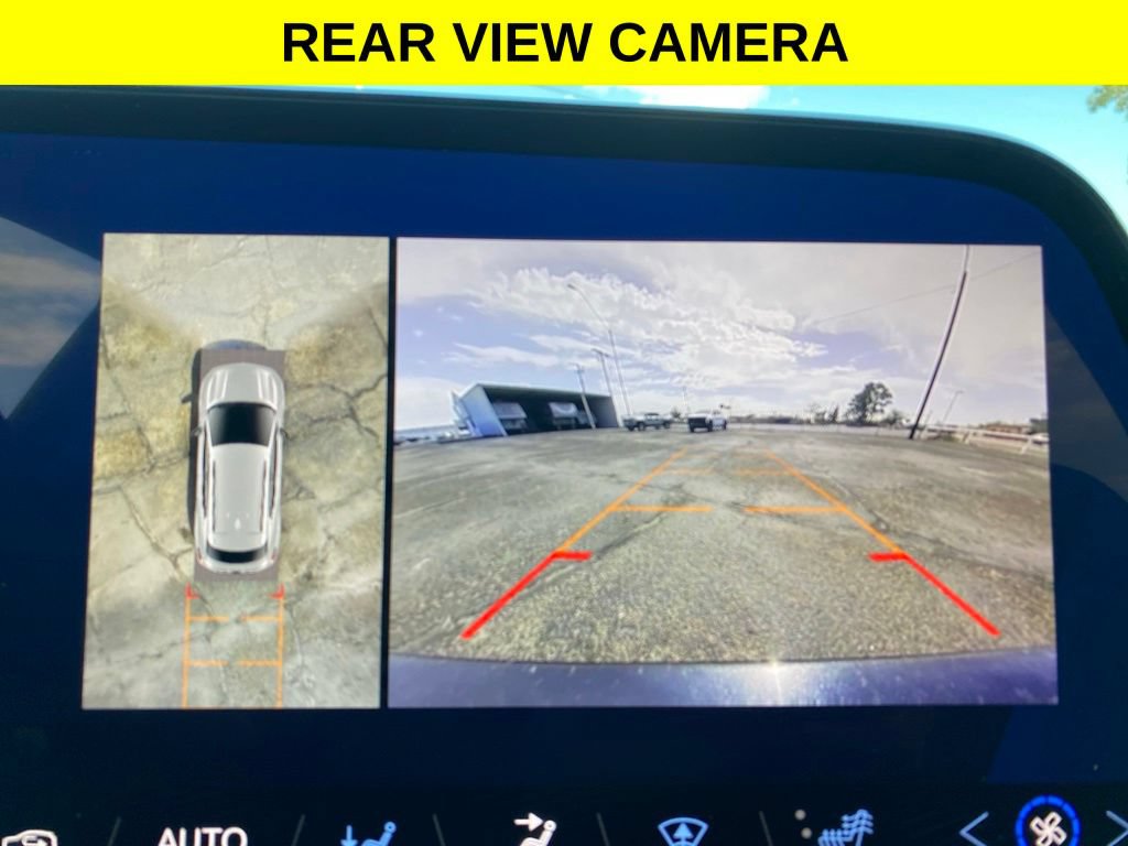 Used 2024 Chevrolet Equinox EV LT AWD/4WD image 8