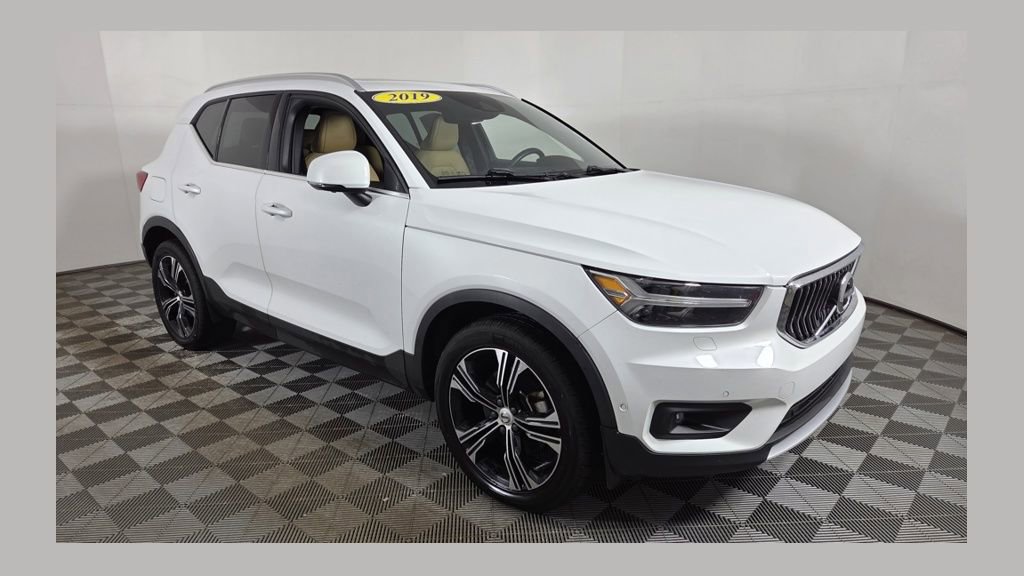 Used 2019 Volvo XC40 T5 Inscription