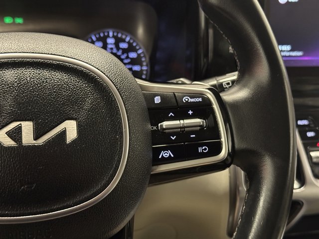 Used 2022 Kia Sorento S image 23
