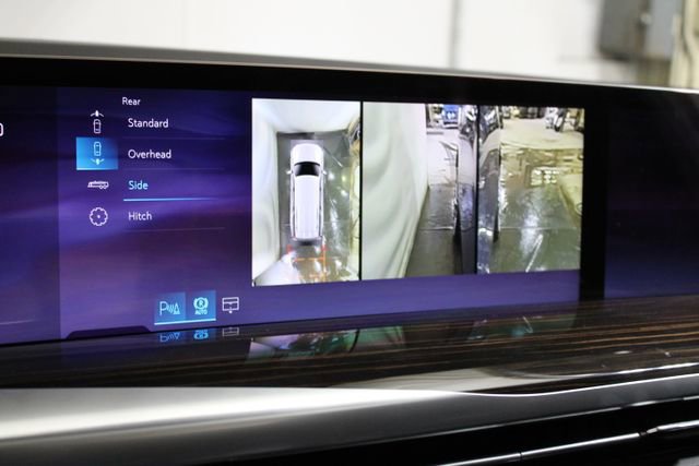 New 2026 Cadillac Escalade ESV Luxury w/ Touring Package image 20