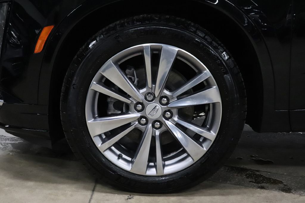 Used 2024 Cadillac XT6 Premium Luxury w/ LPO, Floor Liner Package image 38