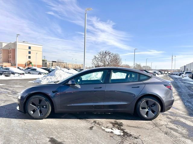 Used 2021 Tesla Model 3 Standard Range Plus image 6