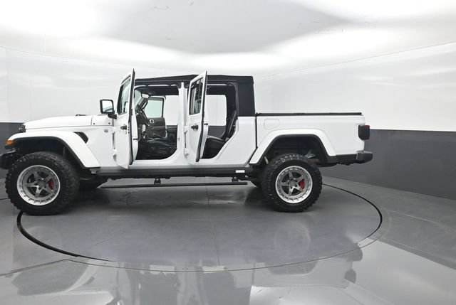 Used 2020 Jeep Gladiator Overland AWD/4WD image 40